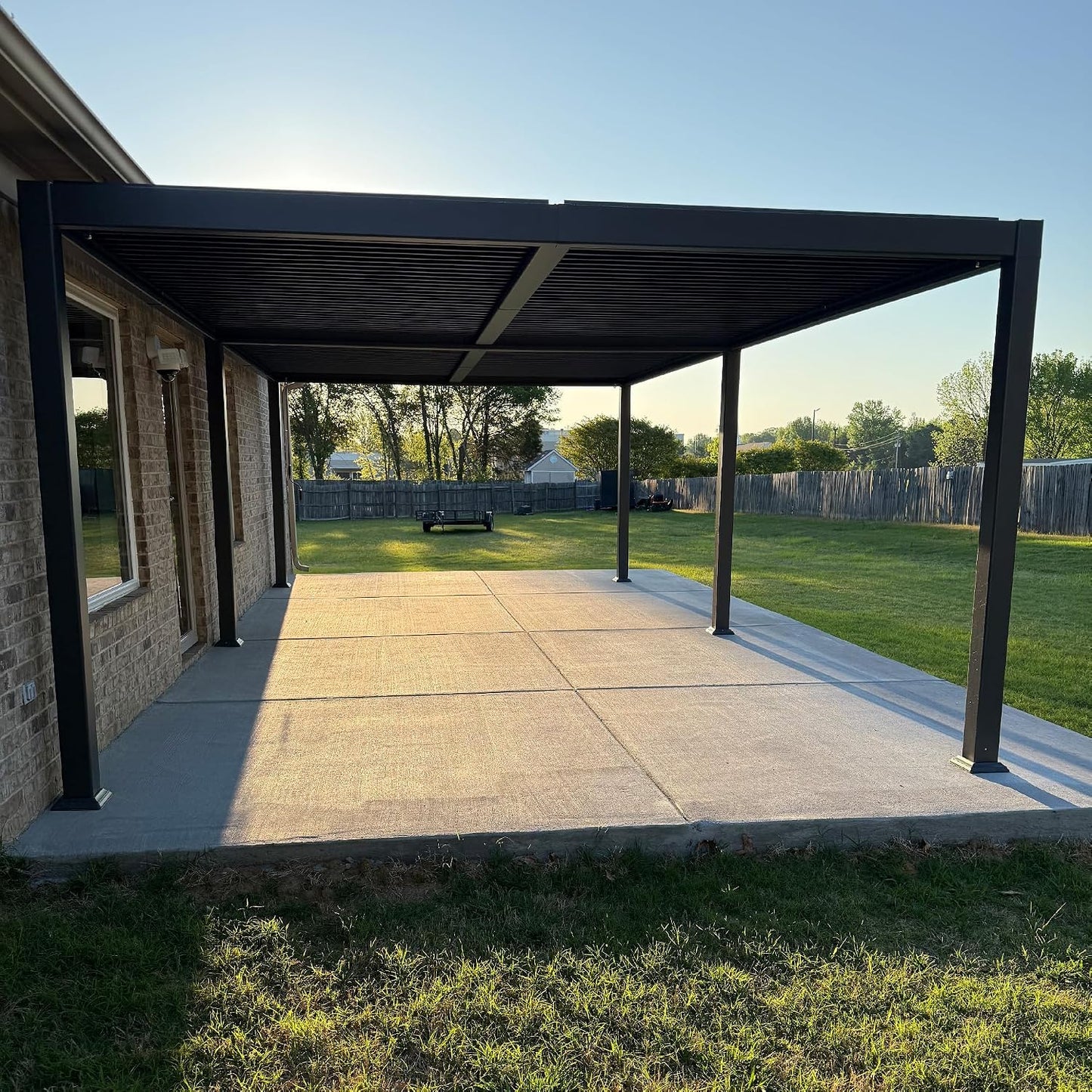 PURPLE LEAF Louvered Pergola 11.5' x 15' Aluminum Outdoor Pergola with Adjustable Louvers Roof and Integrated Drainage System 70 Mph High Wind Resistant Shade Pergolas for Patio Deck Garden Yard