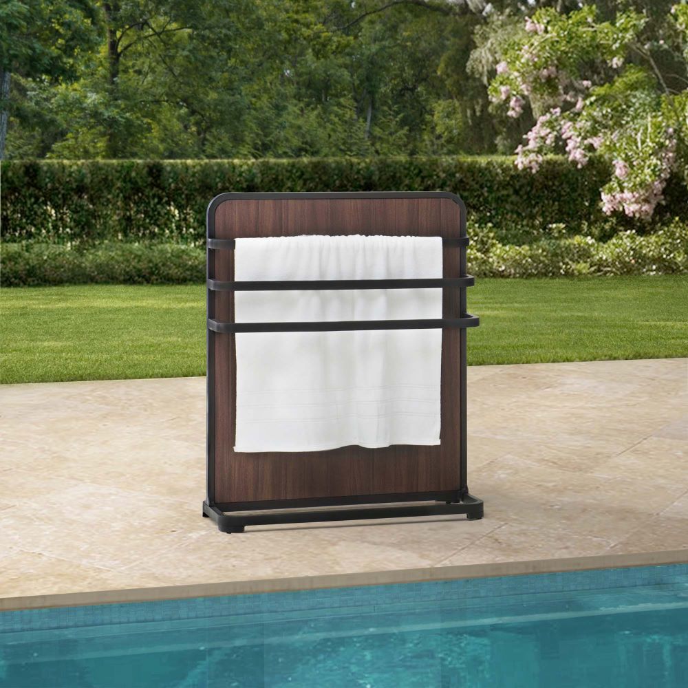 Poolside Drying Rack Towel Valet Holder with 3 Crossbars